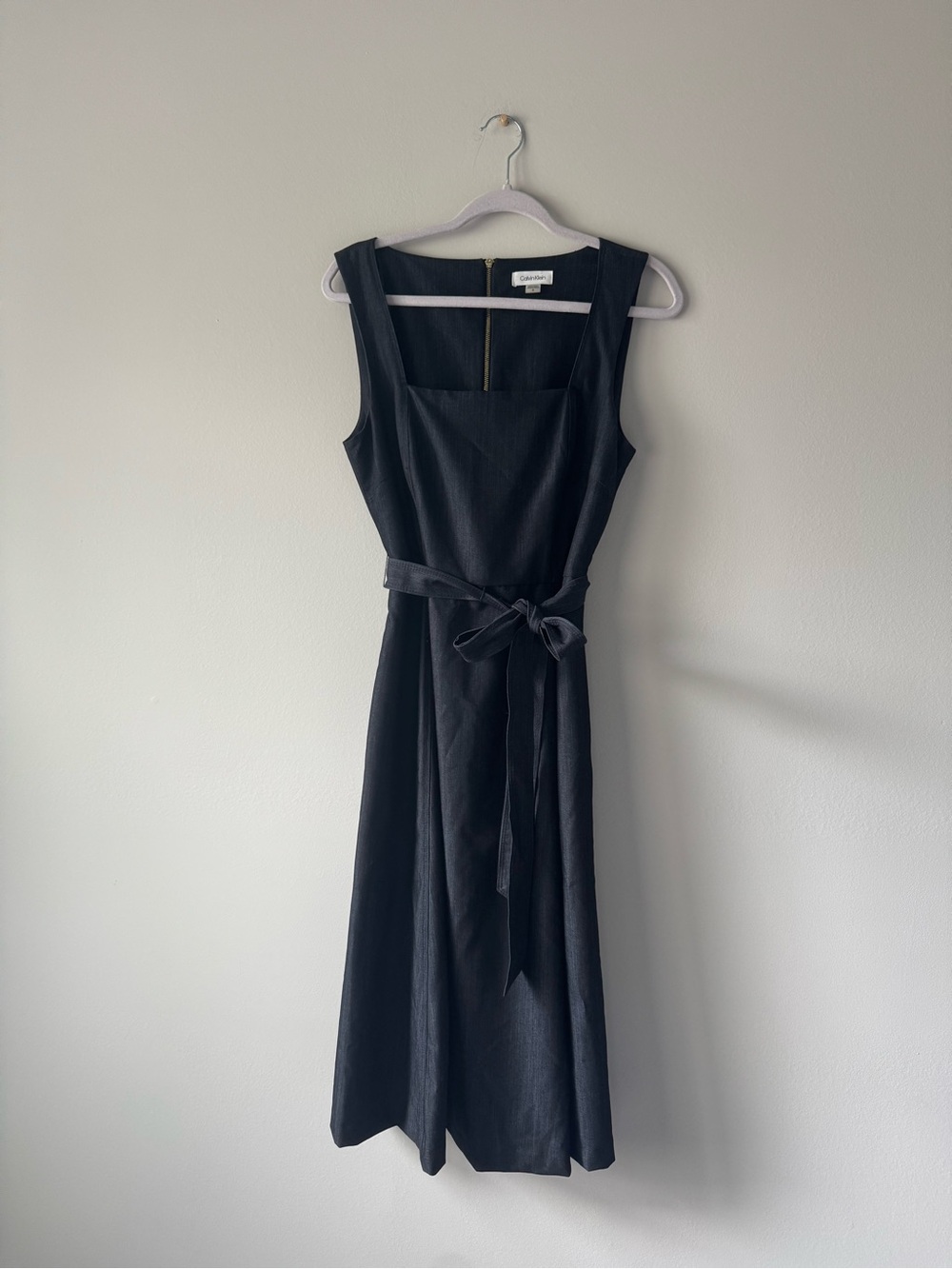 Calvin Klein Sleeveless Dark Denim Square-Neck Midi Dress with Waist Tie size 8